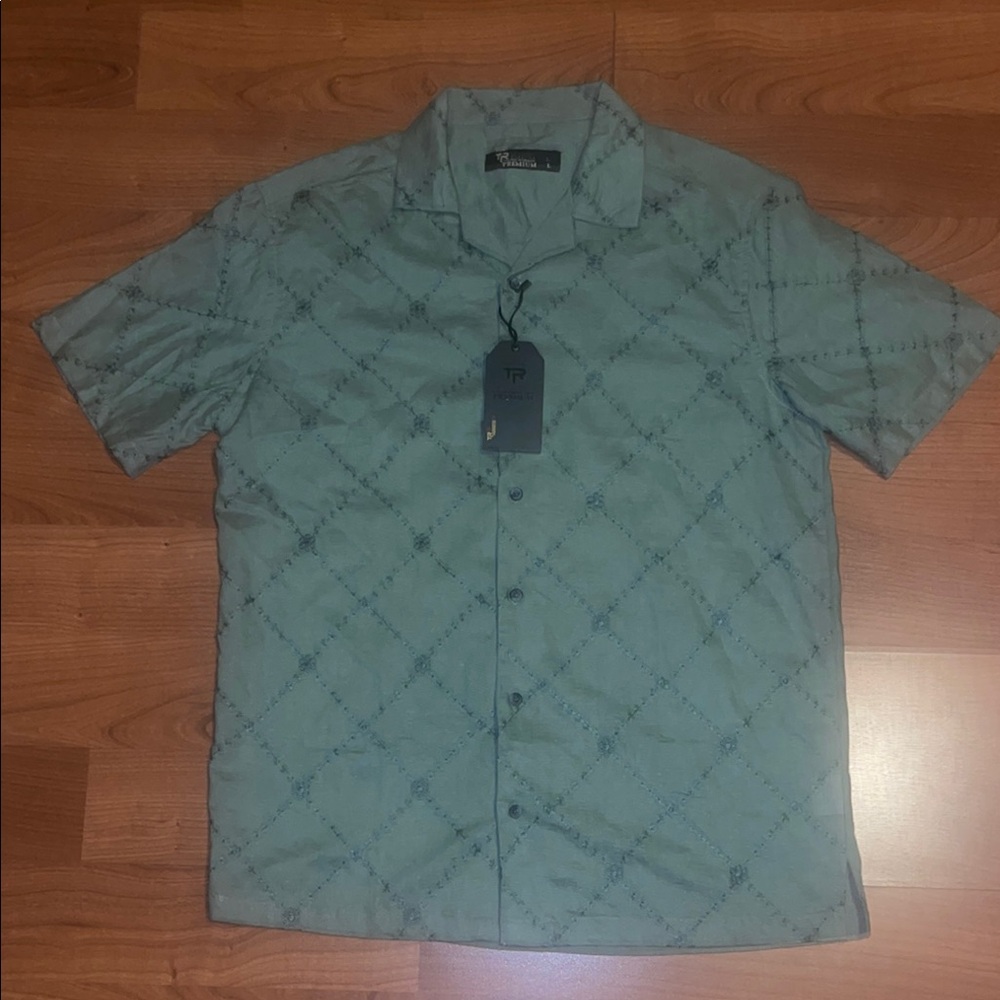 Men's Green Short Sleeve Shirt